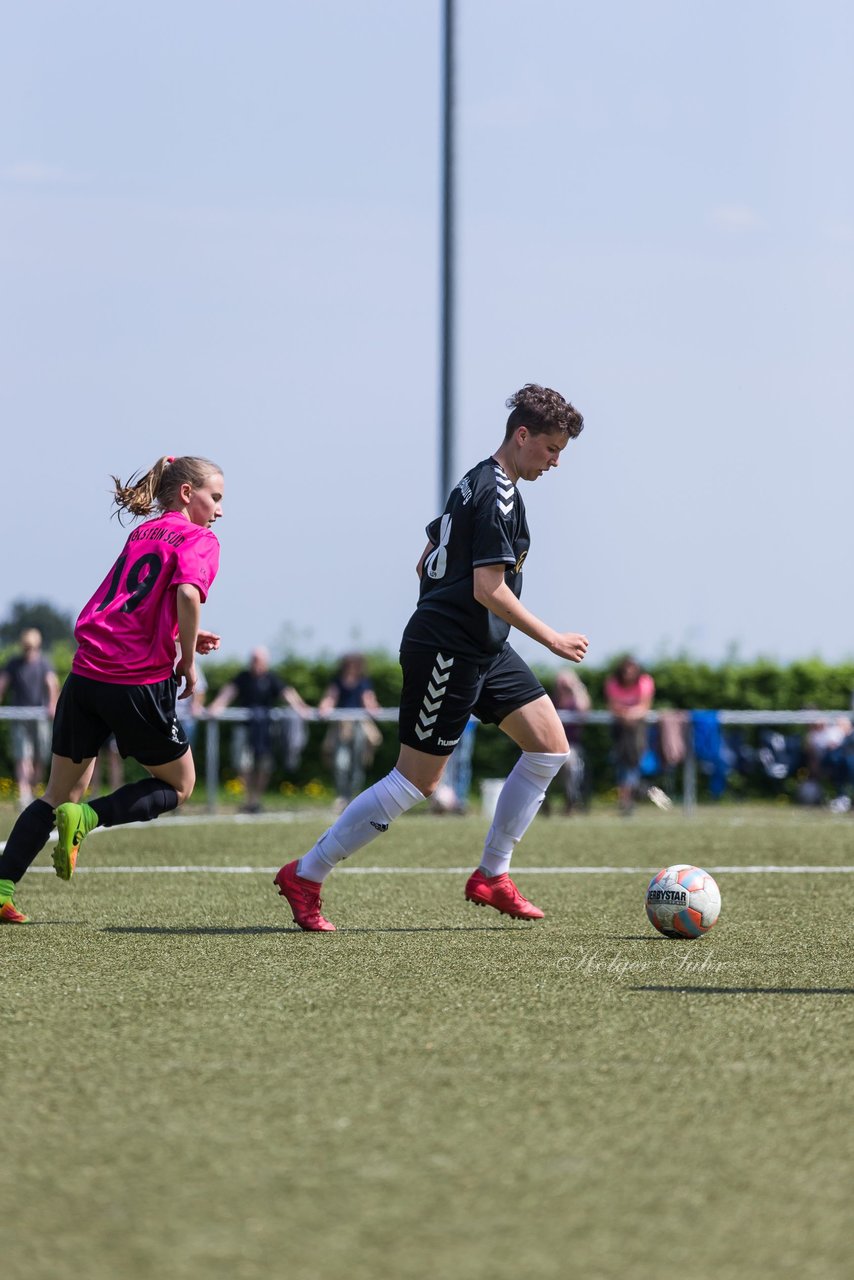 Bild 74 - B-Juniorinnen Pokalfinale SV Henstedt Ulzburg - SG Holstein Sued : 2:0